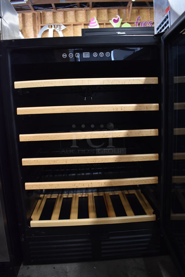 BRAND NEW SCRATCH AND DENT! Avanti WCR506SS Commercial Stainless Steel Wine Chiller With Glass Door, Wood Trimmed Shelves And Black Cabinet. 115V. Tested And Working!  - Image 3 of 6
