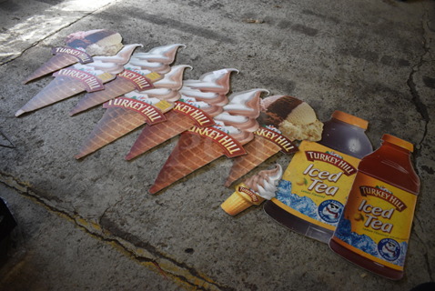 10 Various Signs; 8 Ice Cream and 2 Bottles of Tea. 10 Times Your Bid!