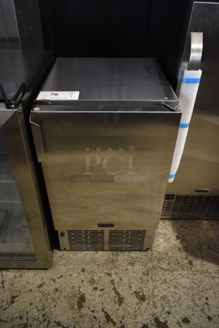 BRAND NEW SCRATCH AND DENT! Whynter UIM-502SS Stainless Steel Built-In / Freestanding 15" Ice Maker Machine 25lb. 115 Volts, 1 Phase. Tested and Working!