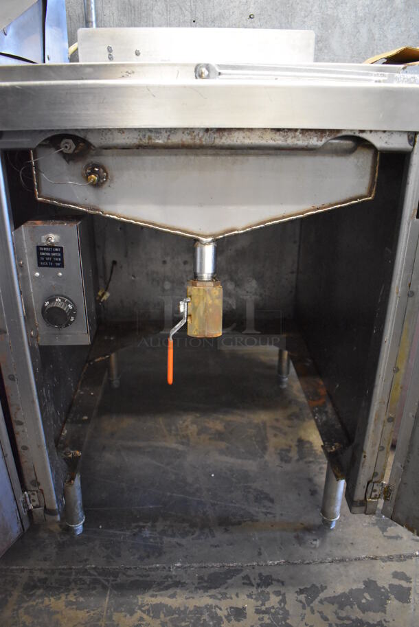 Anets E-18X26B Stainless Steel Commercial Floor Style Electric Powered Donut Fryer w/ Dough Dropper Arm Piece. 208 Volts, 3 Phase. 25x32x55 - Image 3 of 7