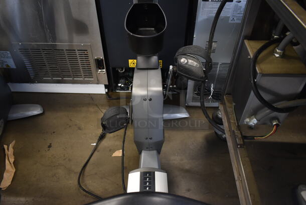 Matrix Commercial Floor Style Stationary Exercise Bicycle. Tested and Working! - Image 4 of 5