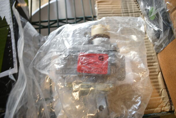 BRAND NEW SCRATCH AND DENT! HP1174RS Imperial 1174-RS Gas Valve Lp - Image 2 of 4