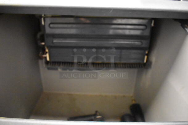 Scotsman CU1526MA-1E Stainless Steel Commercial Self Contained Undercounter Ice Machine. Missing Lid. 115 Volts, 1 Phase. 26x27x33 - Image 7 of 10
