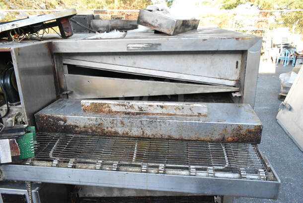 2 Blodgett MG-32 Stainless Steel Commercial Natural Gas Powered Conveyor Pizza Ovens. 150,000 BTU. 2 Times Your Bid.  - Image 6 of 12