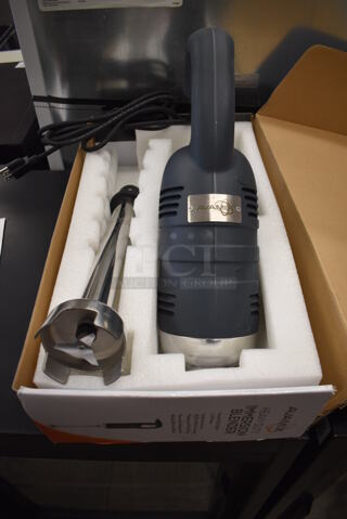 BRAND NEW SCRATCH AND DENT! AvaMix 928IBHD14 Stainless Steel Commercial 14" Shaft Immersion Blender. 120 Volts, 1 Phase. Tested and Working!