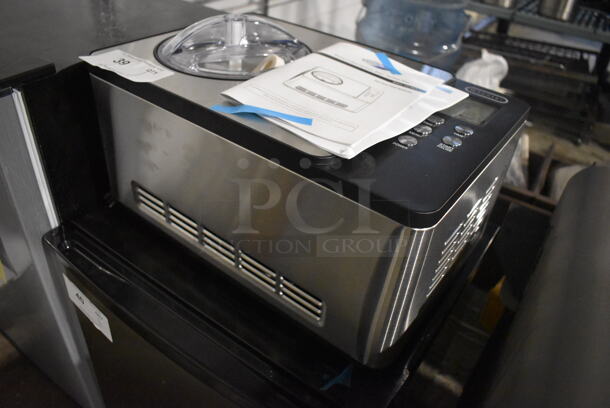 BRAND NEW SCRATCH AND DENT! Whynter ICM-200LS Stainless Steel Commercial Countertop Ice Cream Maker. 110-120 Volts, 1 Phase. 18x17x27. Tested and Working! - Image 3 of 7