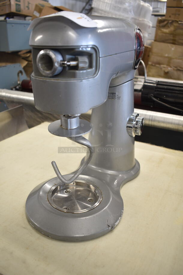 Cuisinart SM-50 Metal Countertop 5 Quart Planetary Dough Mixer w/ Dough Hook Attachment. 120 Volts, 1 Phase. Tested and Working! - Image 1 of 6