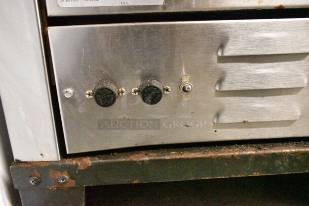 Peerless Stainless Steel Commercial Pizza Oven w/ Broken Cooking Stones.  - Image 5 of 6
