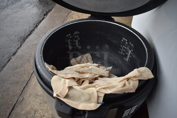 Tiger Model JIW-G541 Stainless Steel Rice Cooker. 208 Volts, 1 Phase. 19x17x17 - Image 4 of 4
