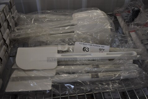 18 BRAND NEW! Rubbermaid White Poly Spatula Scrapers. 12.5". 18 Times Your Bid!