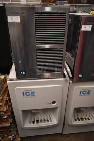 Hoshizaki KM-500MAF Stainless Steel Commercial Ice Machine Head on Hoshizaki DB-200C Commercial Hotel Dispenser Ice Bin. 115-120 Volts, 1 Phase. 