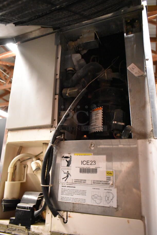 Hoshizaki KM-500MAF Stainless Steel Commercial Ice Machine Head on Hoshizaki DB-200C Commercial Hotel Dispenser Ice Bin. 115-120 Volts, 1 Phase.  - Image 4 of 6