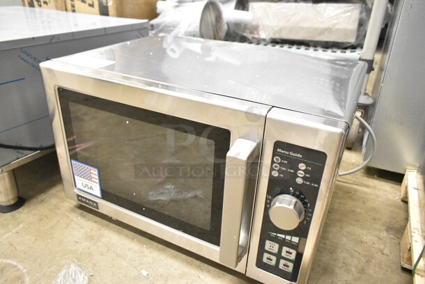 BRAND NEW SCRATCH AND DENT! 2024 Amana RCS10DSE Medium Volume Stainless Steel Commercial Microwave. 120 Volts, 1 Phase.  - Image 3 of 6