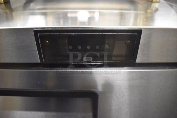 Atosa MGF8401GR Stainless Steel Commercial Single Door Undercounter Cooler on Commercial Casters. 115 Volts, 1 Phase. 27.5x30x34. Tested and Working! - Image 4 of 6