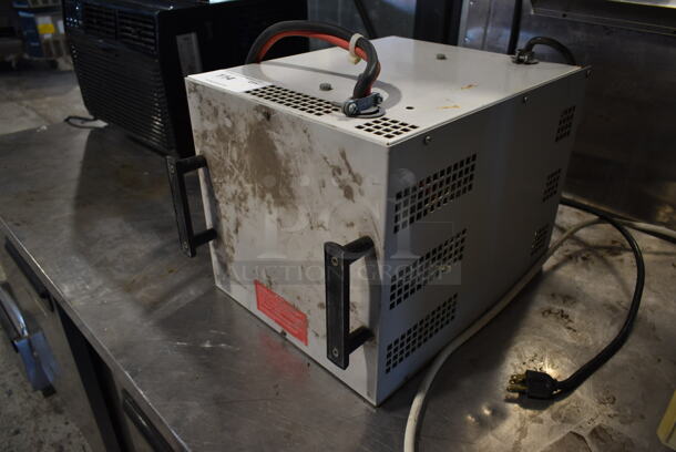 Ametek FERR0510-12 Metal Battery Charger. 120 Volts, 1 Phase.  - Image 3 of 6
