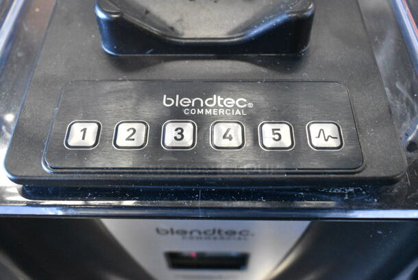 BRAND NEW SCRATCH AND DENT! Blendtec ICB5/ABC5 Countertop Blender w/ Enclosure and 2 Poly Pitchers. 120 Volts, 1 Phase. Tested and Working! - Image 7 of 8