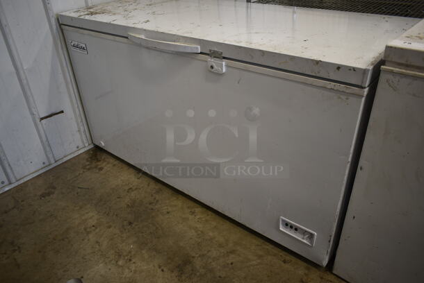 Coldline XF-512 Metal Chest Freezer. 115 Volts, 1 Phase. Tested and Working! - Image 3 of 5