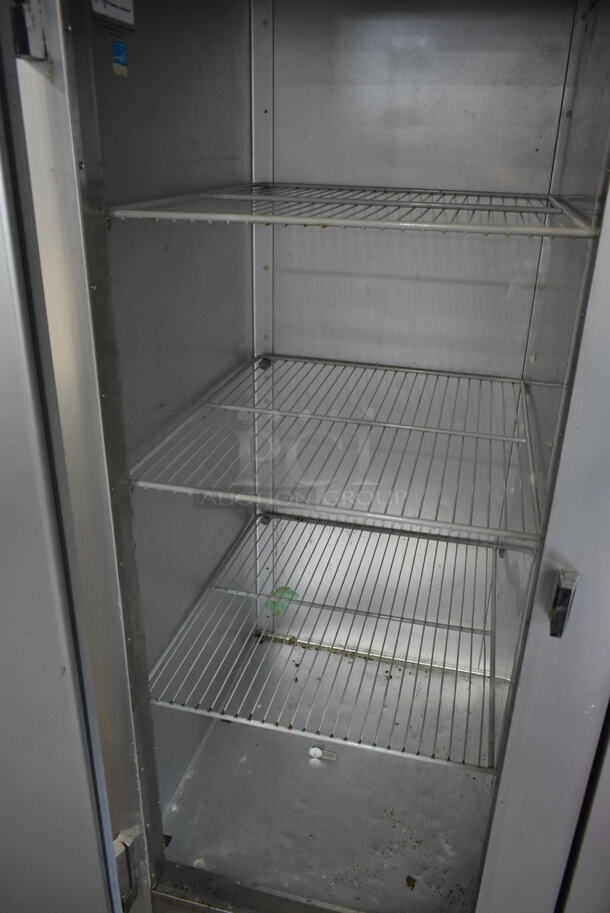Traulsen G10011 ENERGY STAR Stainless Steel Commercial Single Door Reach In Cooler w/ Poly Coated Racks on Commercial Casters. 115 Volts, 1 Phase. Tested and Working! - Image 4 of 5