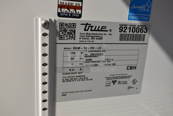 2017 True GDM-12-HC-LD Metal Commercial Single Door Reach In Cooler Merchandiser w/ Poly Coated Racks. 115 Volts, 1 Phase.  Tested and Working! - Image 5 of 5