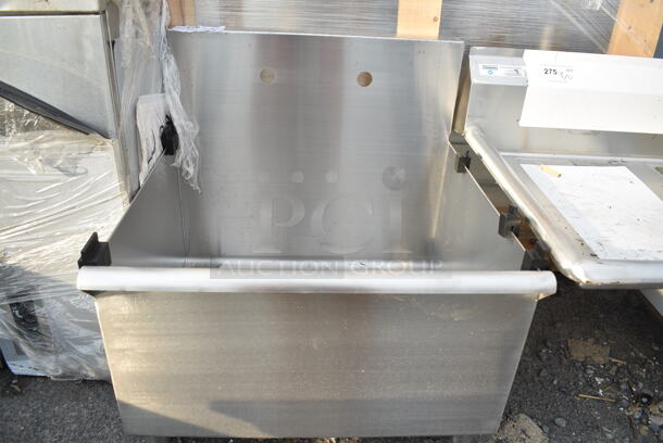 BRAND NEW SCRATCH AND DENT! Stainless Steel Single Bay Sink. No Legs.  - Image 2 of 2