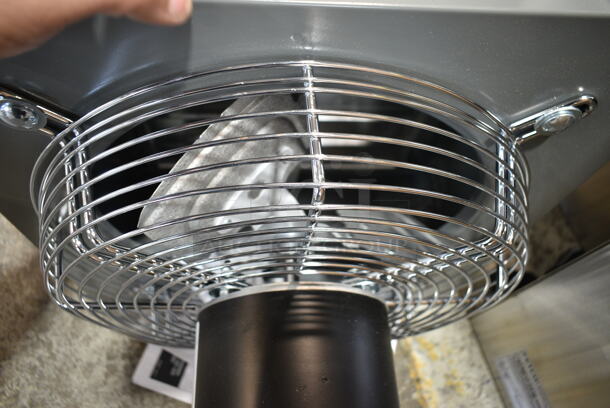 BRAND NEW SCRATCH AND DENT! Canarm S12-E1 12" 1-Speed Standard Wall Exhaust Fan S12-E1 - 1640 CFM, 1625 RPM, 115V, 1 Phase - Image 5 of 6