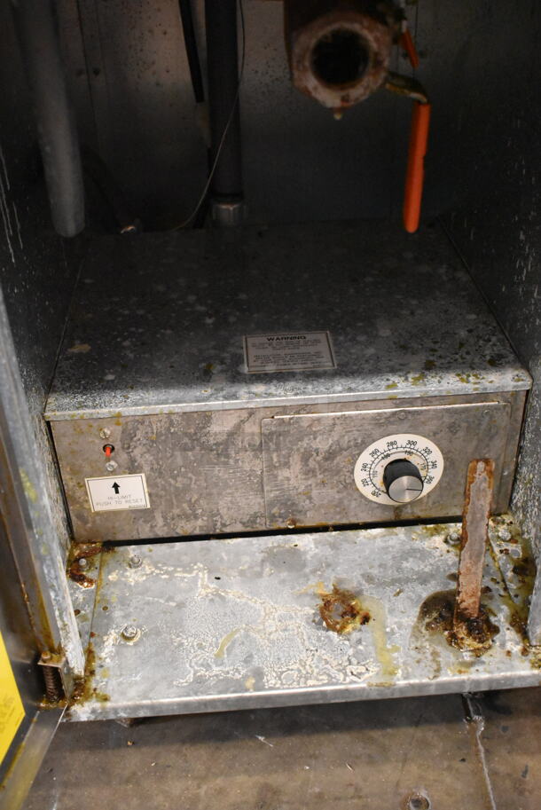 2015 Frymaster SR14ESD Stainless Steel Commercial Floor Style Electric Powered Deep Fat Fryer. 208 Volts, 3 Phase.  - Image 4 of 6