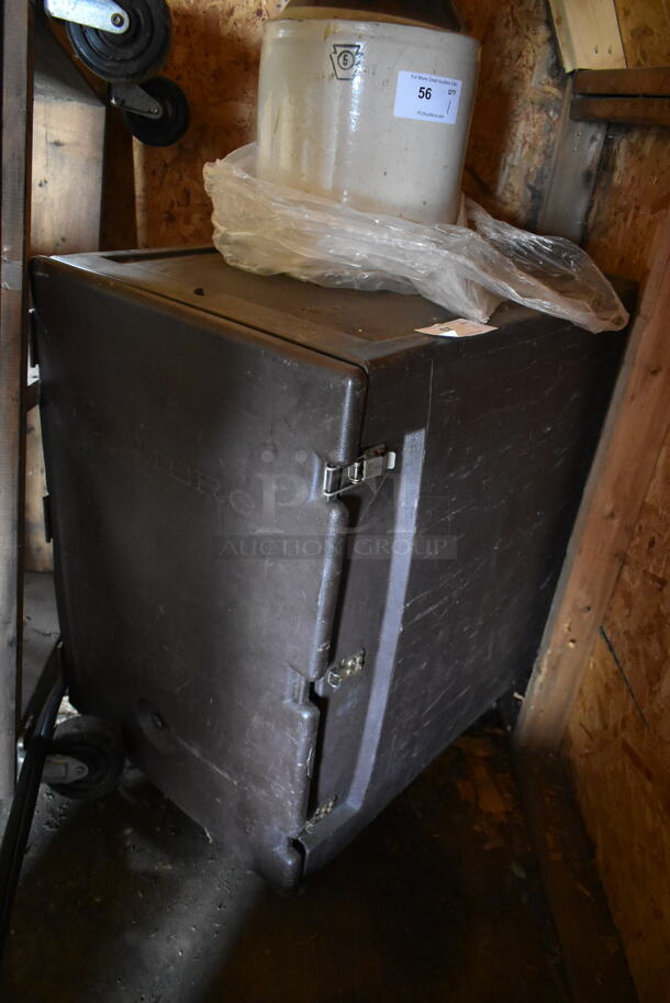 Poly Insulated Food Carrying Case. (outside shed) - Image 2 of 3