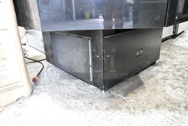 Borgen Systems RR80 Metal Open Island Grab N Go Merchandiser. 115 Volts, 1 Phase. Tested and Powers On But Does Not Get Cold - Image 2 of 6