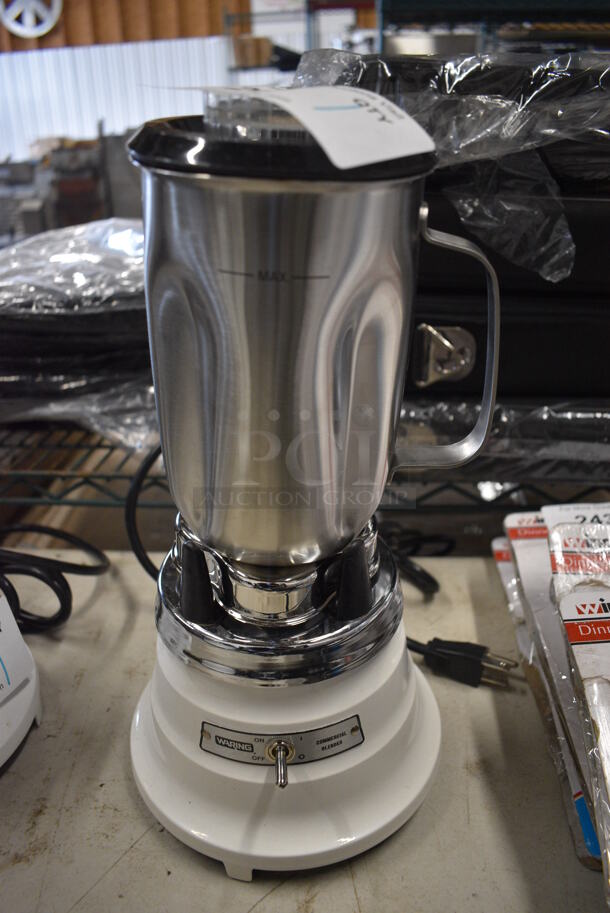 Waring Model 51BL32 Stainless Steel Commercial Countertop Blender w/ Pitcher. 120 Volts, 1 Phase. 7x7x13.5. Tested and Working!