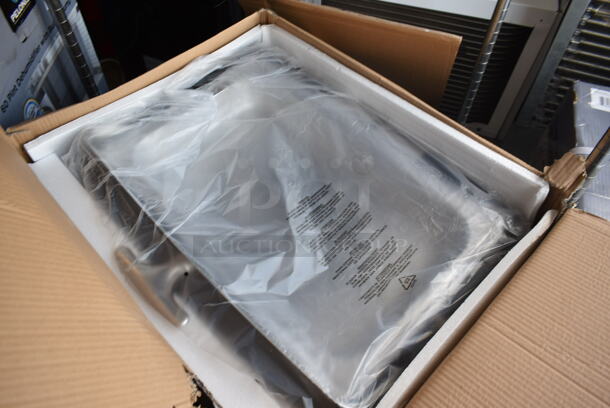 BRAND NEW IN BOX! Winware Stainless Steel Commercial Chafing Dish. - Image 6 of 7