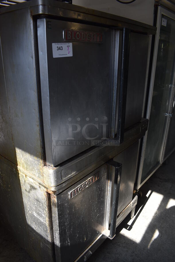 2 Blodgett Stainless Steel Commercial Electric Powered Full Size Convection Ovens w/ Solid Doors, Metal Oven Racks and Thermostatic Controls. 208-220 Volts. 38.5x40x64.5. 2 Times Your Bid! - Image 4 of 8