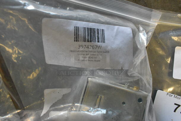 2 BRAND NEW SCRATCH AND DENT! Items Including AP461067 AllPoints 46-1067 4-Pole Thermostat; Type: D1/D18; Temperature 200 - 550 Degrees Fahrenheit; 48" Capillary and 3974267W Heatcraft 4267W Defrost Term Switch. 2 Times Your Bid!  - Image 4 of 4