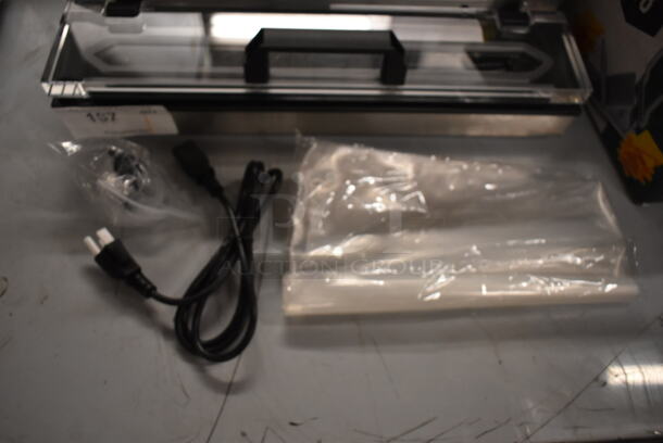 BRAND NEW SCRATCH AND DENT! Galaxy 177GVME16SS Vacuum Packaging Machine with 16" Seal Bar, Roll Cutter and Dual Piston Pump. 120 Volts, 1 Phase. Tested and Working! - Image 3 of 7