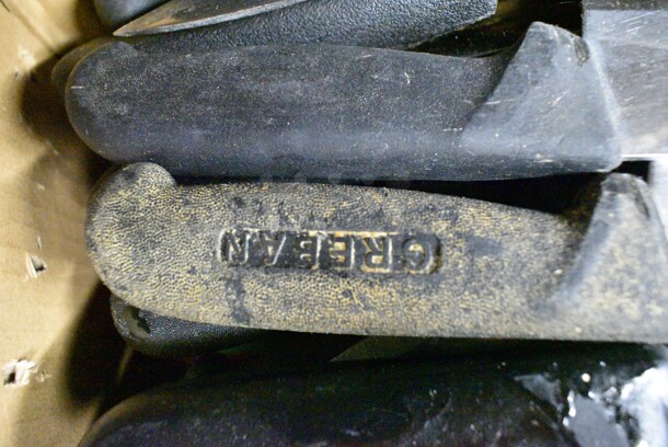 45 SHARPENED Stainless Steel Knives Including Chef Knives. 45 Times Your Bid!  - Image 7 of 8