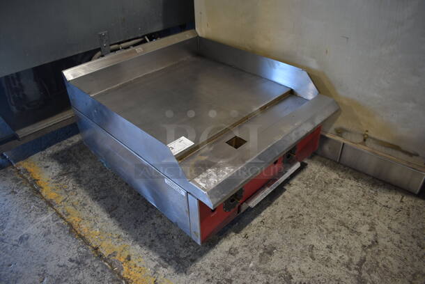 LIKE NEW! 2021 Avantco 177CAG24TG Stainless Steel Commercial Countertop Natural Gas Powered Flat Top Griddle. 35,000 BTU. - Image 5 of 7