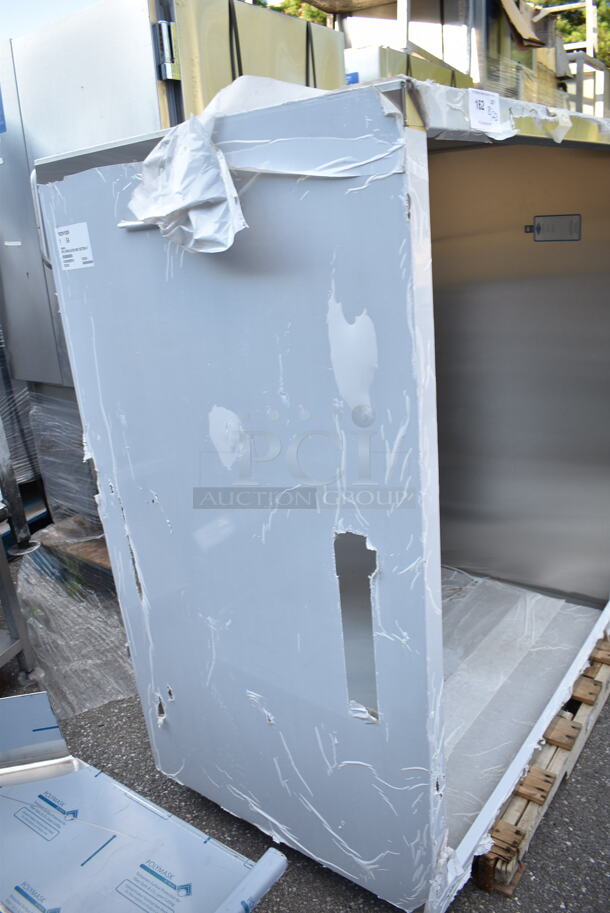 BRAND NEW SCRATCH AND DENT! Gaylord VH2-W-54 Stainless Steel Commercial Steam Hood.  - Image 3 of 5