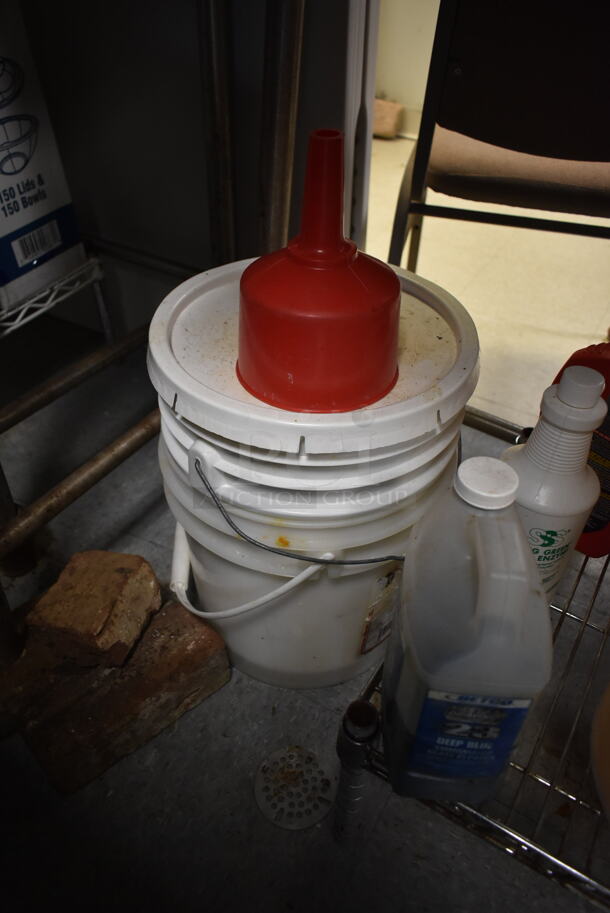 ALL ONE MONEY! Lot of Metal Wire Dunnage Rack w/ Contents. (dish room) - Image 4 of 4