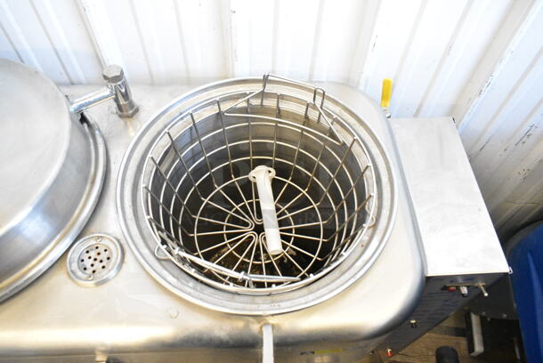 Curtis RU-1000 Stainless Steel Commercial Countertop Double Coffee Machine. 220 Volts, 1 Phase.  - Image 3 of 8