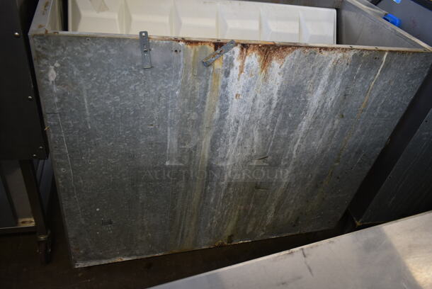 Metal Commercial Ice Bin w/ Poly Flap Lid.  - Image 5 of 7