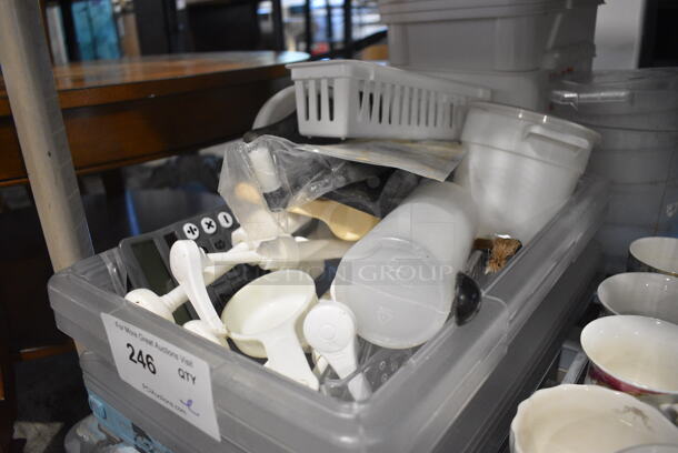 ALL ONE MONEY! Lot of Various Items Including Poly Containers and Pump Lids!  - Image 4 of 4