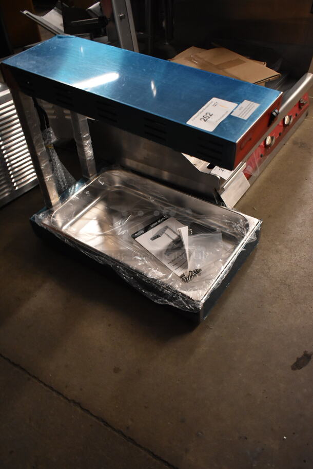 BRAND NEW SCRATCH AND DENT! 2023 Avantco 177FFDS1 Freestanding Infrared French Fry Warmer / Dump Station. 120 Volts, 1 Phase. Tested and Working! - Image 3 of 5