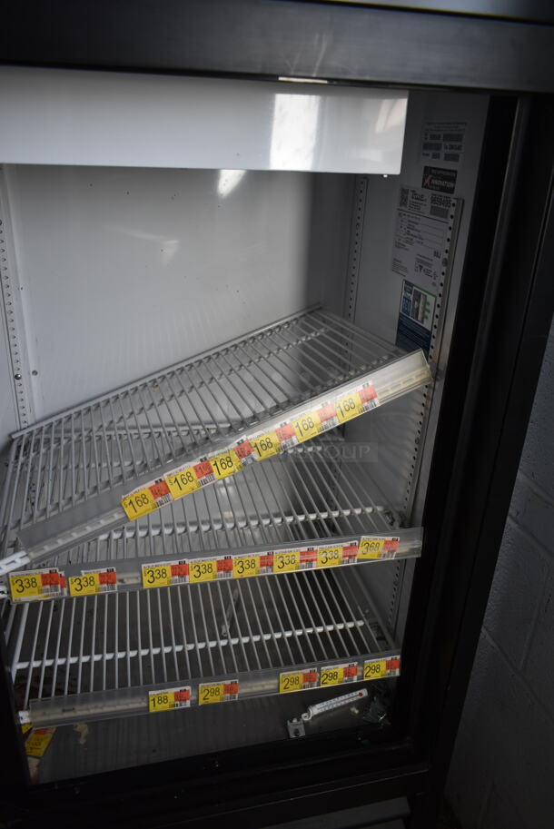2019 True GDM-41SL-48-HC-LD Metal Commercial 2 Door Reach In Cooler Merchandiser w/ Poly Coated Racks. 115 Volts, 1 Phase. Tested and Powers On But Does Not Get Cold - Image 4 of 5