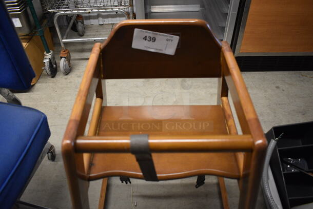 Wood Pattern High Chair. 20x19x29 - Image 3 of 3