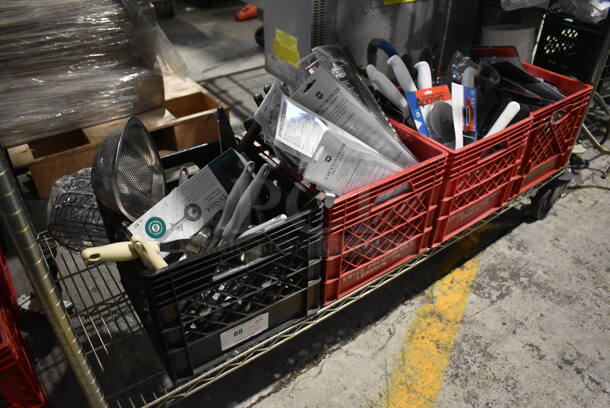 ALL ONE MONEY! Tier Lot of Various BRAND NEW Items Including Dishers, Knives, Pizza Pie Cutters and Spoodles
