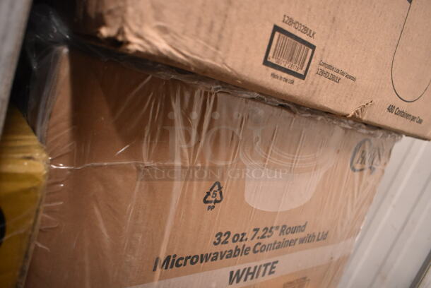 PALLET LOT of 25 BRAND NEW Boxes Including 433CARRIER Pulp Fiber 4 Cup Carrier, 394365M Noble Medium Gloves, 2 Box 128HD32BULK ChoiceHD 32 oz. Microwavable Translucent Plastic Deli Container - 480/Case, 5013858 Lavex Li'l Herc 55-60 Gallon 1.2 Mil 38" x 58" Low Density Medium-Duty Black Trash Bag / Can Liner - 100/Case, 129MCS38B Choice 38 oz. Black Rectangular Microwavable Heavy Weight Container with Lid 8 3/4" x 6 1/4" x 2" - 150/Case, 500CC12 Choice Clear PET Customizable Plastic Cold Cup - 12 oz. - 1000/Case, 500CFT Lavex White C-Fold Standard Weight Towel - 2400/Case, 127DM16BULK Choice 16 oz. Ultra Clear PET Plastic Round Deli Container - 500/Case, 129MCS28B Choice 28 oz. Black Rectangular Microwavable Heavy Weight Container with Lid 8 3/4" x 6 1/4" x 1 3/4" - 150/Case, 795PTOKFT3 Choice Kraft Microwavable Folded Paper #3 Take-Out Container 7 3/4" x 5 1/2" x 2 1/2" - 200/Case, 128HD12COMBO ChoiceHD 12 oz. Microwavable Translucent Plastic Deli Container and Lid Combo Pack - 240/Case, 274MBCKT26BK Lavex 26 Qt. Black Mop Bucket and Side Press Wringer Combo. 25 Times Your Bid!  - Image 6 of 12