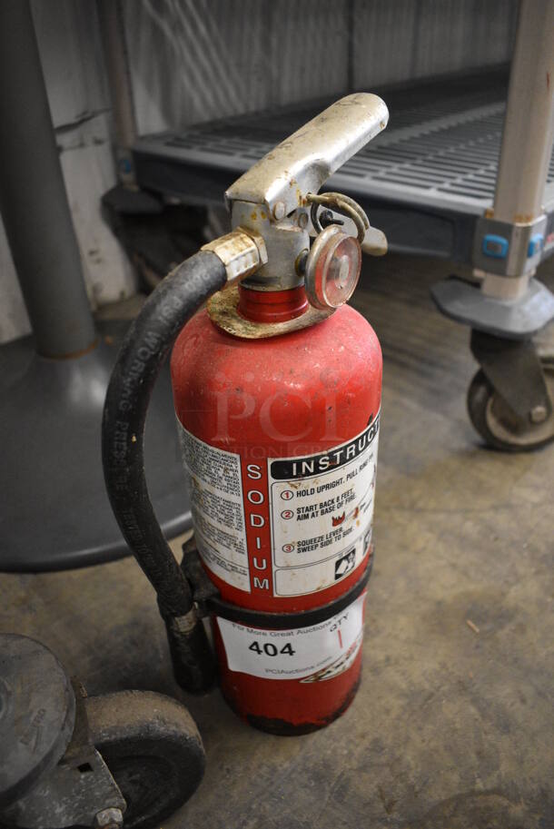 Amerex Fry Chemical Fire Extinguisher. 6x4x15 - Image 2 of 3
