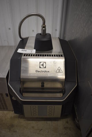 2018 Electrolux HSPP3RPRS Stainless Steel Commercial Countertop Panini Press. 208 Volts, 1 Phase. 15x27x22.5