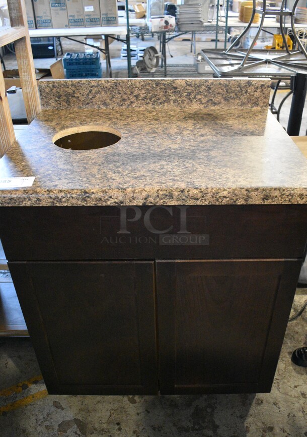 Counter w/ Trash Deposit Hole, Backsplash and 2 Doors. 31x25x39