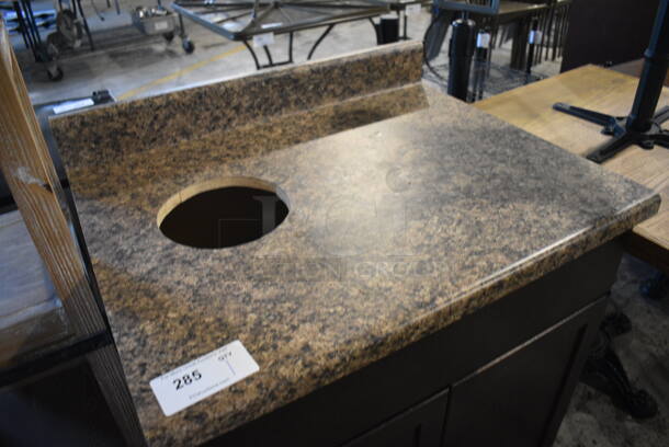 Counter w/ Trash Deposit Hole, Backsplash and 2 Doors. 31x25x39 - Image 3 of 4