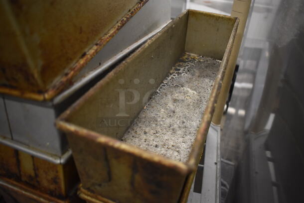 16 Metal Single Loaf Baking Pans. 4.5x16.5x4. 16 Times Your Bid! - Image 2 of 3